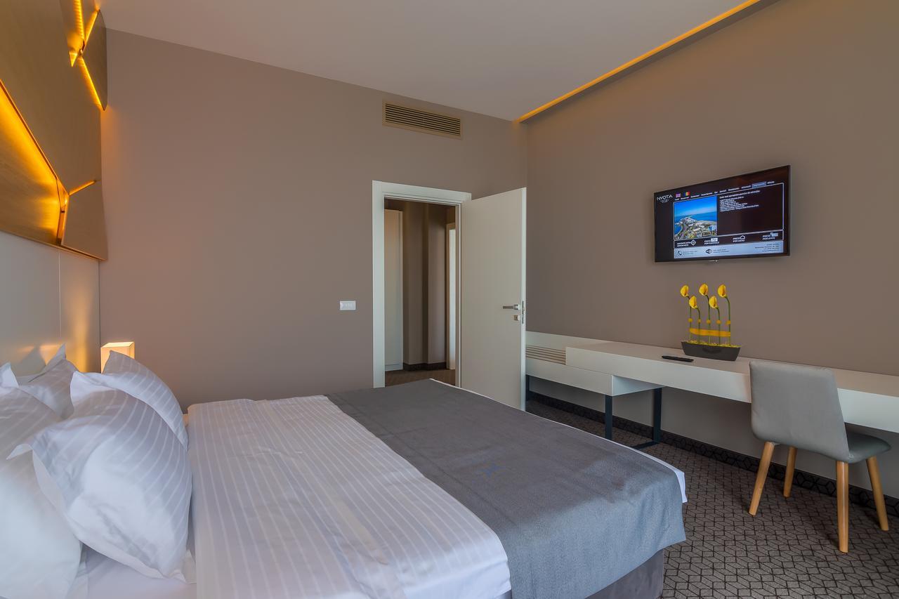 Nyota Hotel & Conference Center Mamaia Eksteriør bilde