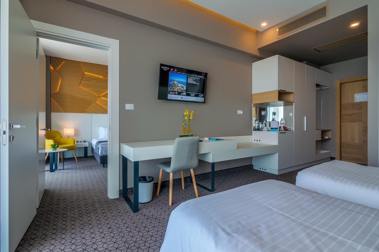 Nyota Hotel & Conference Center Mamaia Eksteriør bilde
