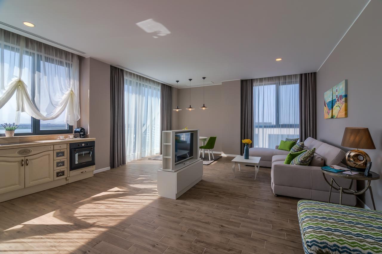 Nyota Hotel & Conference Center Mamaia Eksteriør bilde
