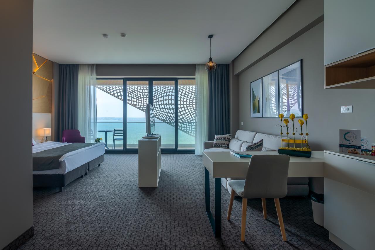 Nyota Hotel & Conference Center Mamaia Eksteriør bilde