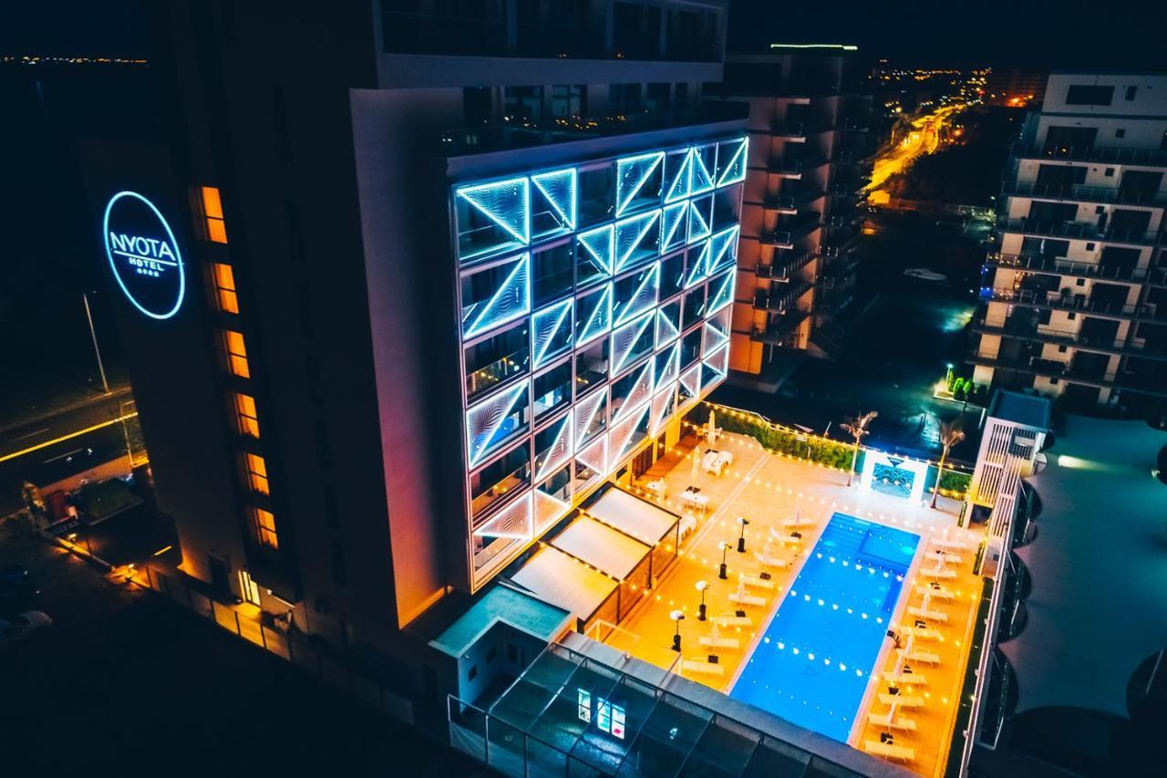 Nyota Hotel & Conference Center Mamaia Eksteriør bilde